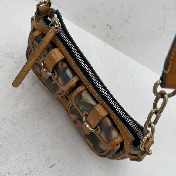 Dooney & Bourke It Bag Y2K Multicolor Logo Canvas Baguette Shoulder Bag Doodle - Picture 3 of 13